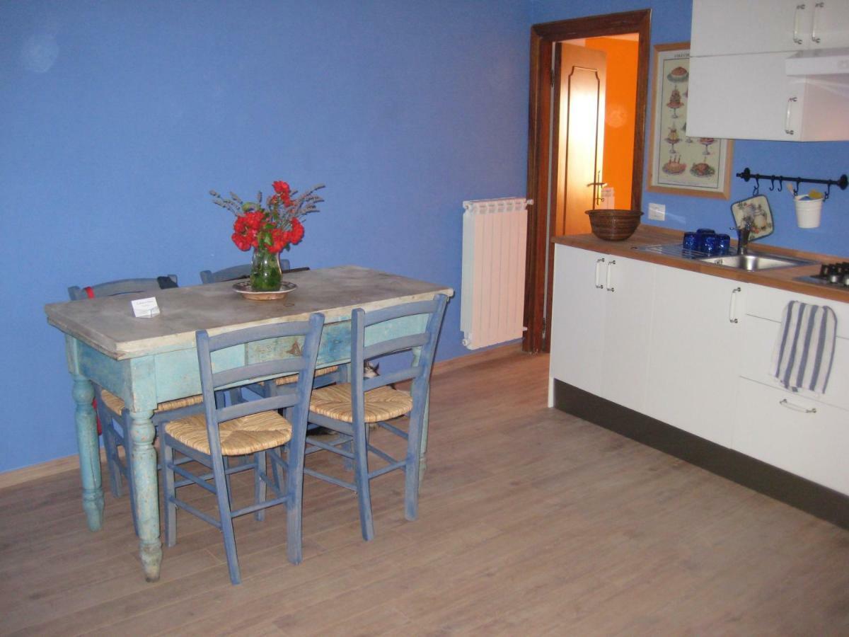 Ferienwohnung La Giuliva Di Pianiano Cellere Exterior foto